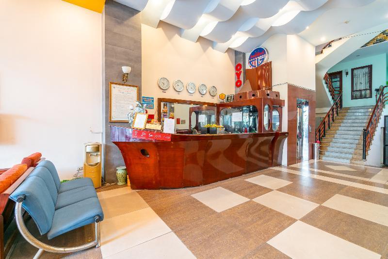 Hotel Super Oyo 266 Golden Gate à Đà Nẵng Extérieur photo