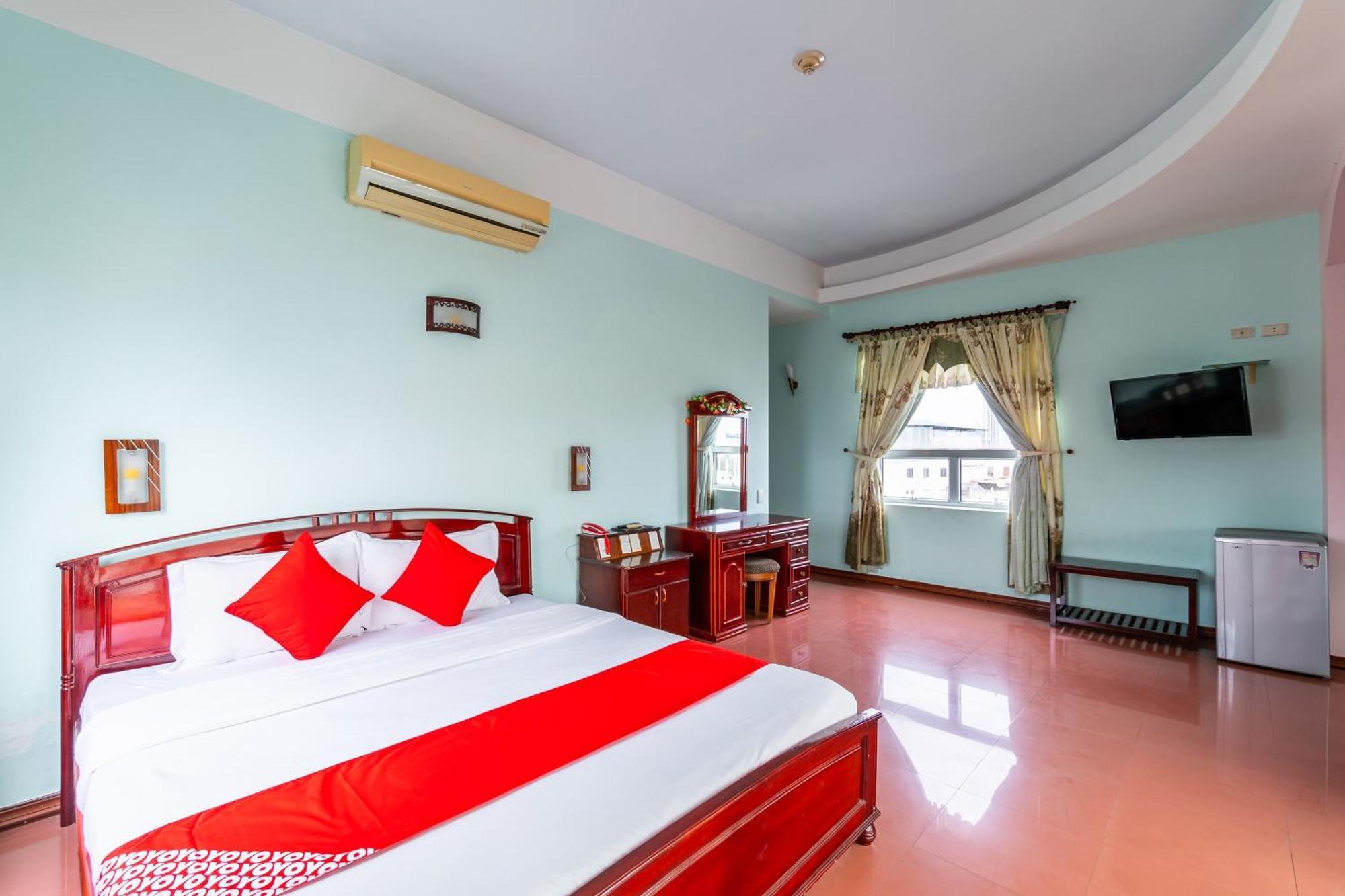 Hotel Super Oyo 266 Golden Gate à Đà Nẵng Extérieur photo