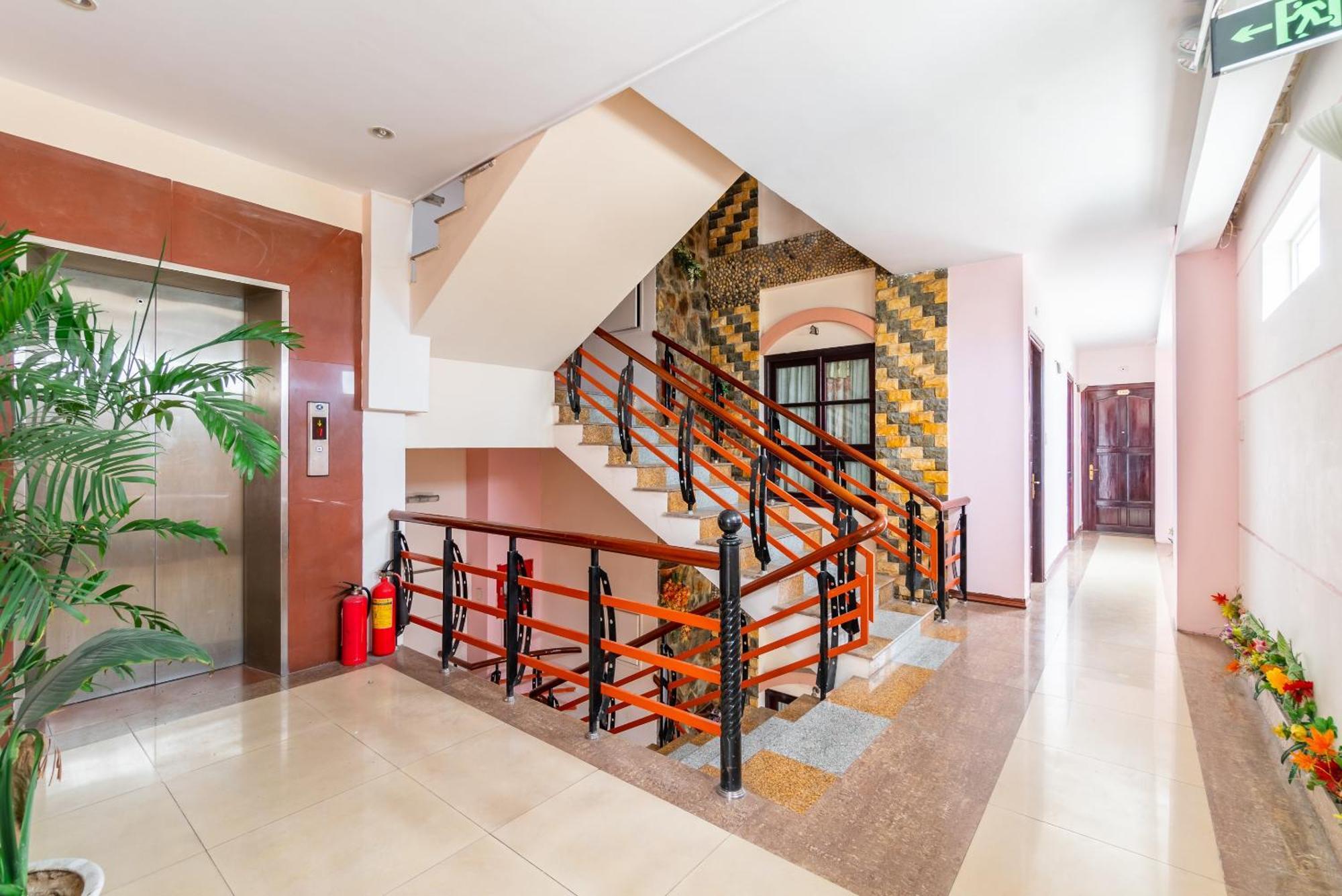 Hotel Super Oyo 266 Golden Gate à Đà Nẵng Extérieur photo